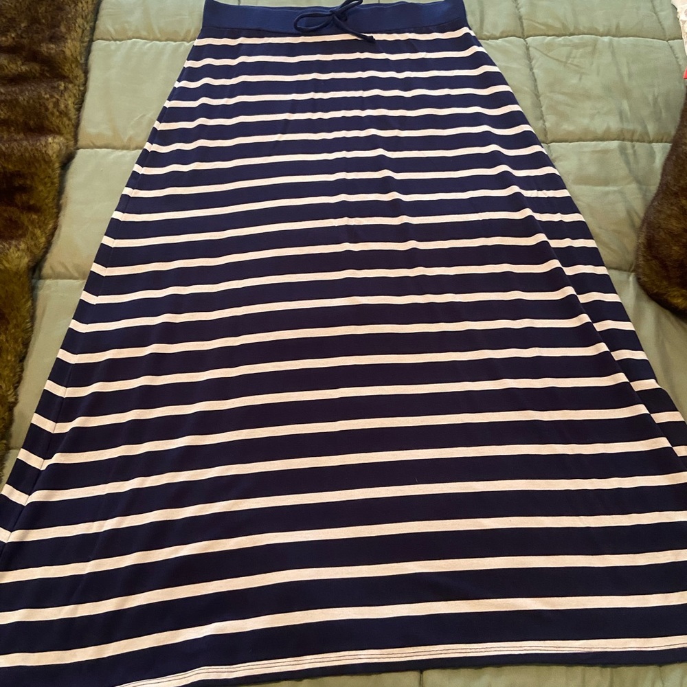 Never worn! Very soft maxi skirt with tie waist